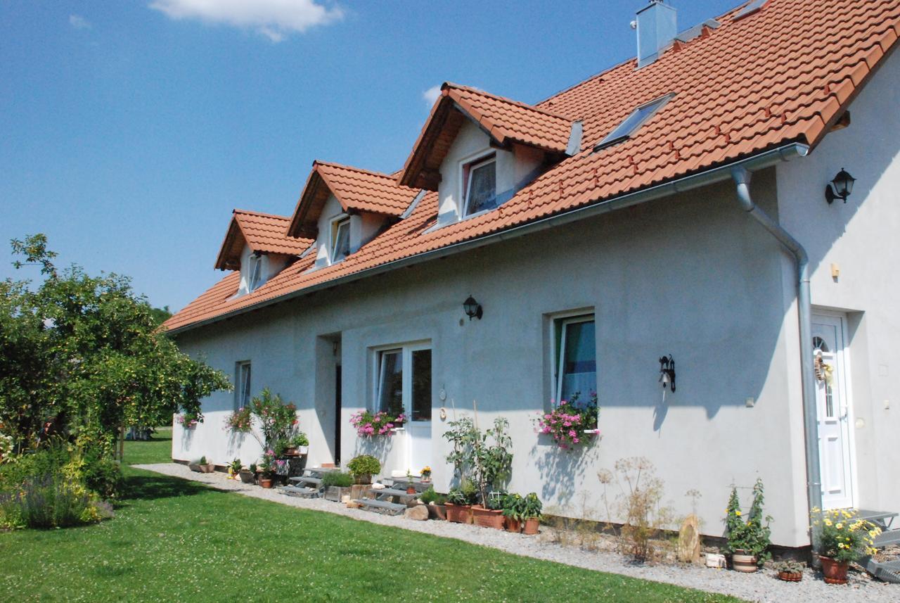 Penzion Hortenzie Usilne Exterior foto